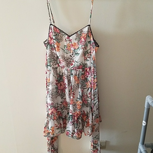 Forever 21 Dresses & Skirts - Forever 21 Floral/animal print dress